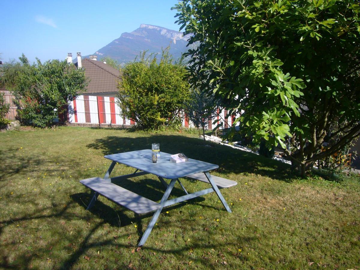 Zimmer Mit Fruehstueck Challes-les-Eaux Exterior foto